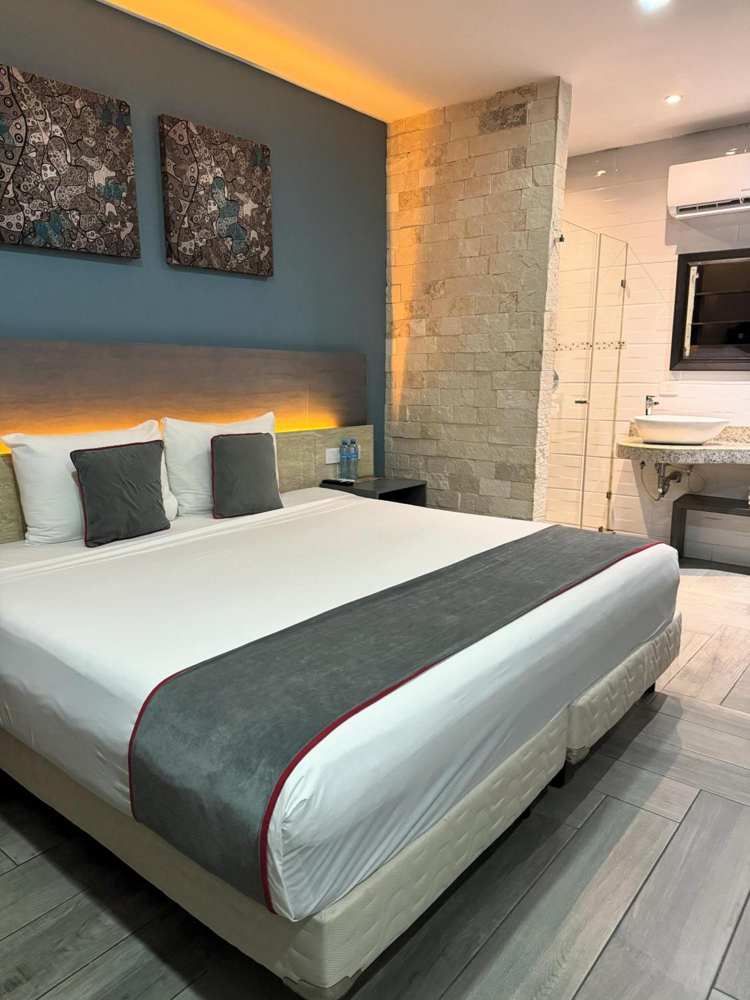 Illusion Xpress I Attraction Hotel Deluxe Playa del Carmen Dış mekan fotoğraf